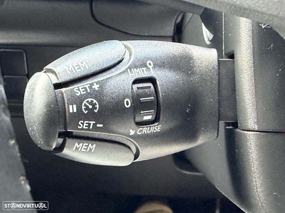 Citroën C3 1.5 BlueHDi Shine - 33