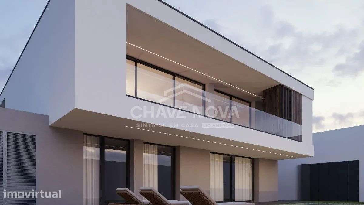 Terreno c/1.045m² c/Estudo Prévio | Próxima da EN1 e A1 - Grande imagem: 4/5