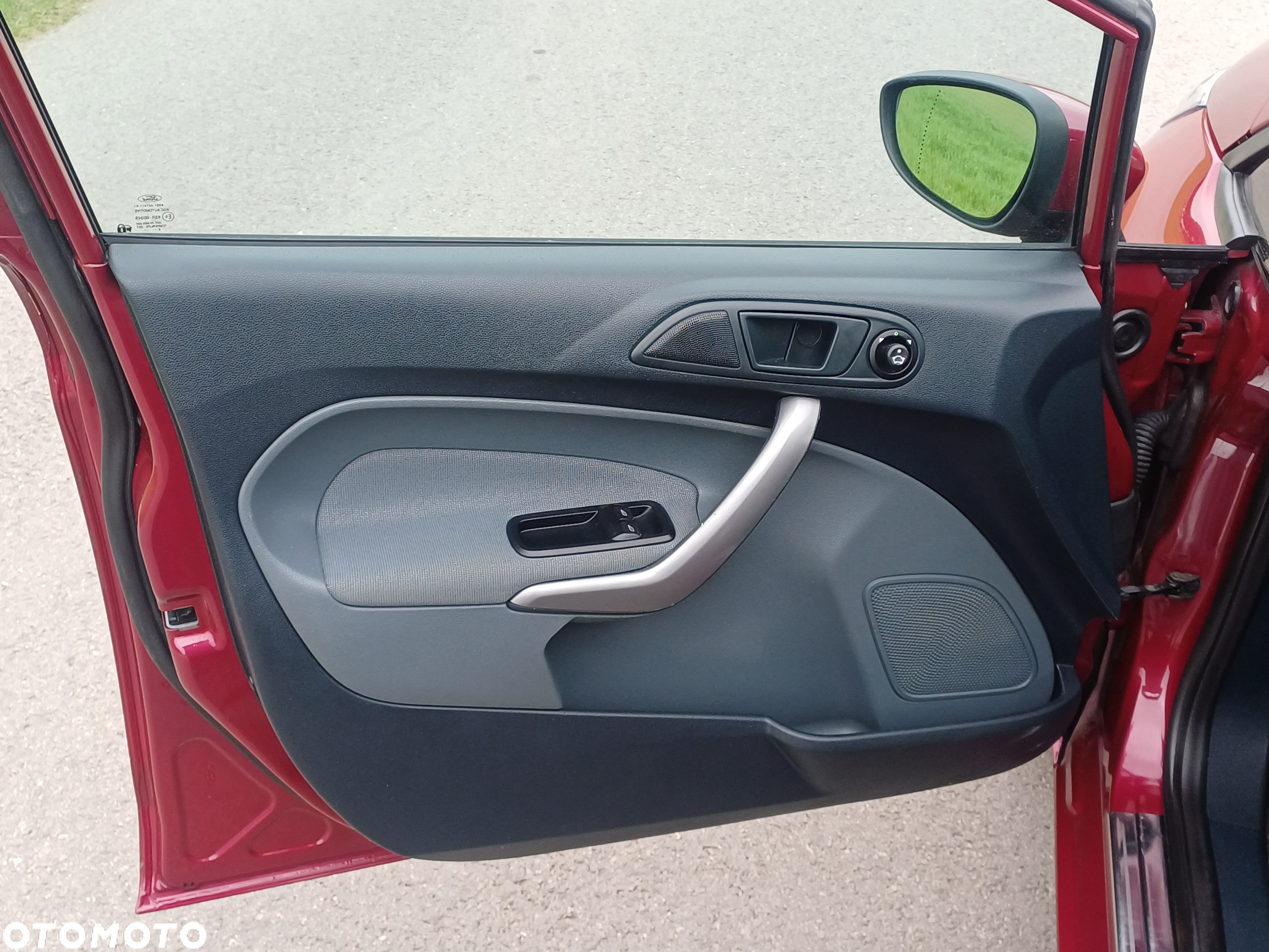 Ford Fiesta 1.4 Ghia - 12
