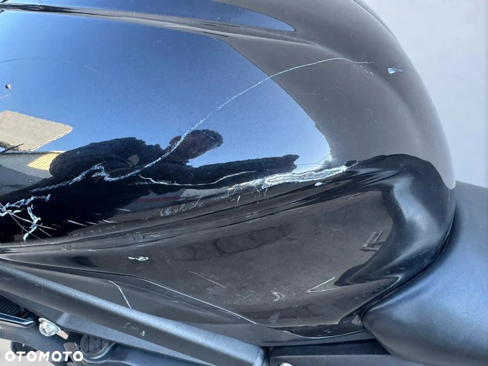 Triumph Street Triple - 16