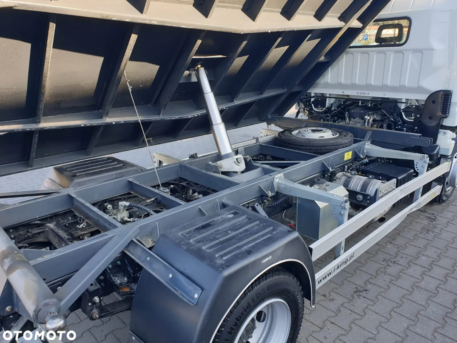 Mitsubishi FUSO CANTER 9C18 WYWROTKA TRZYSTRONNA - 10