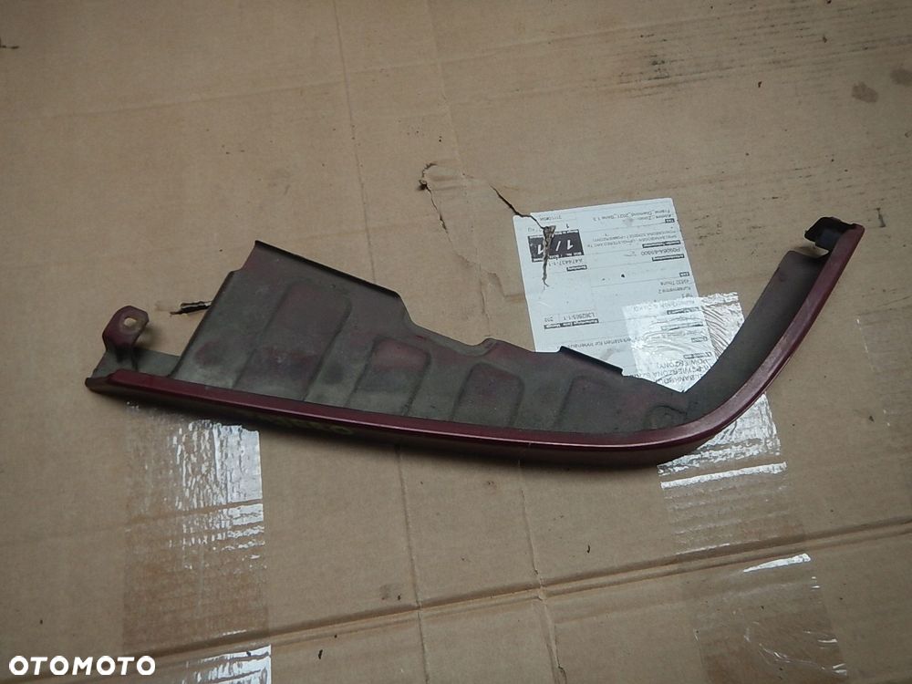 mitsubishi pajero sport listwa pod lampe lewa - 2