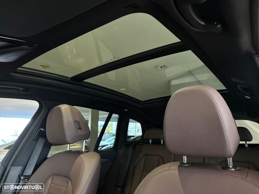 BMW iX3 Inspiring - 14