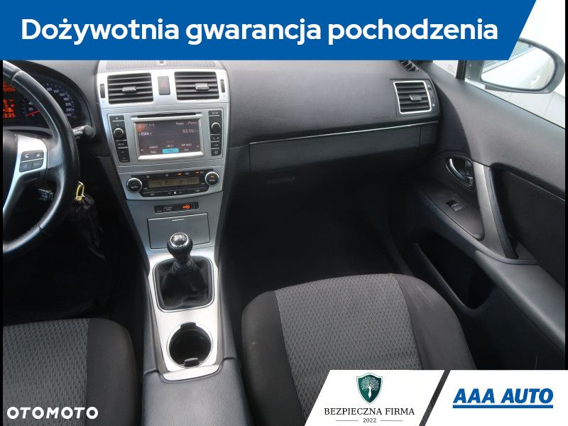 Toyota Avensis - 9
