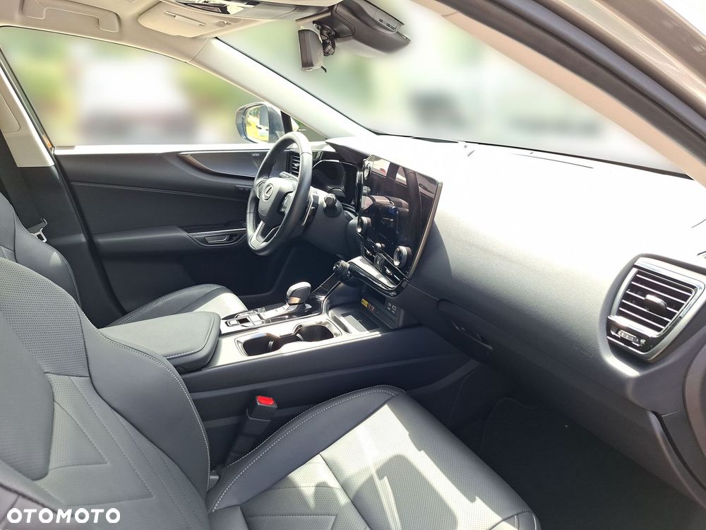 Lexus NX 350h Omotenashi AWD - 17