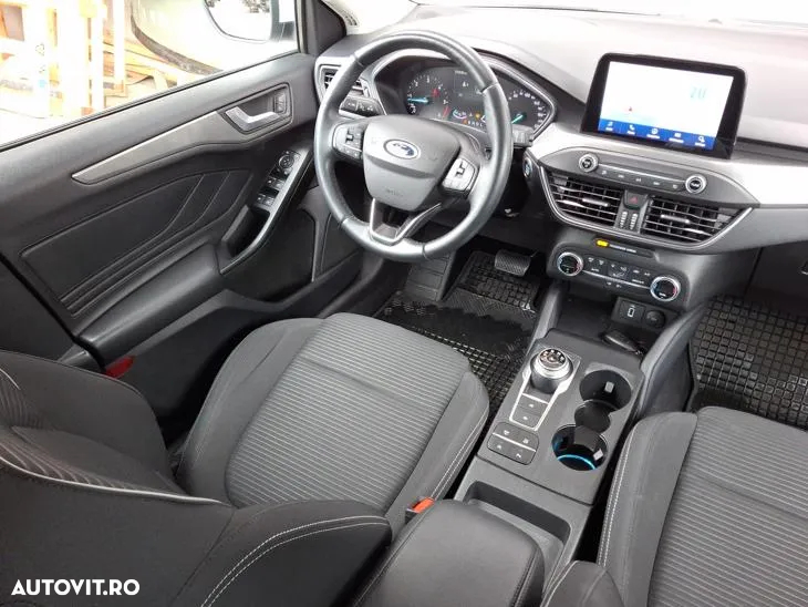 Ford Focus 1.5 TDCi Powershift Titanium - 18