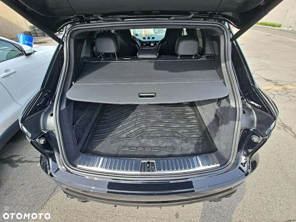 Porsche Cayenne - 3