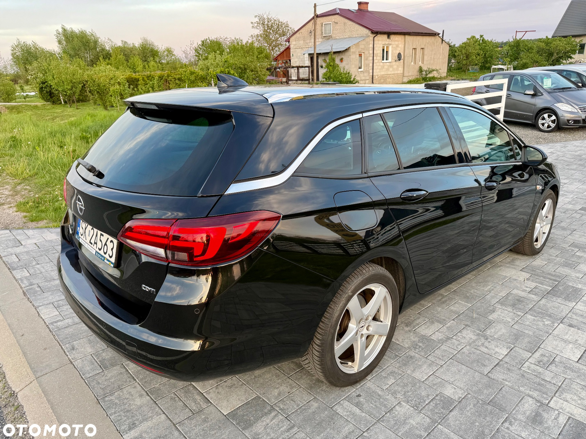 Opel Astra 1.6 D (CDTI) Automatik Sports Tourer Innovation - 36