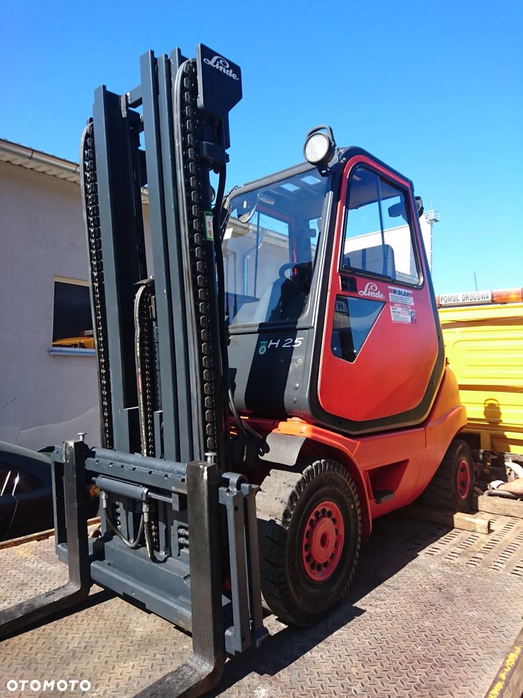 Linde [1996] WÓZEK WIDŁOWY LINDE H25T gaz 2,5t - 8
