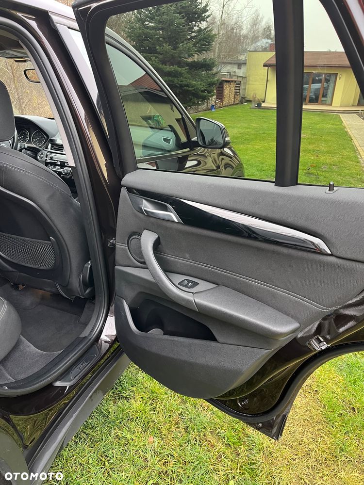 BMW X1 xDrive25d xLine - 17