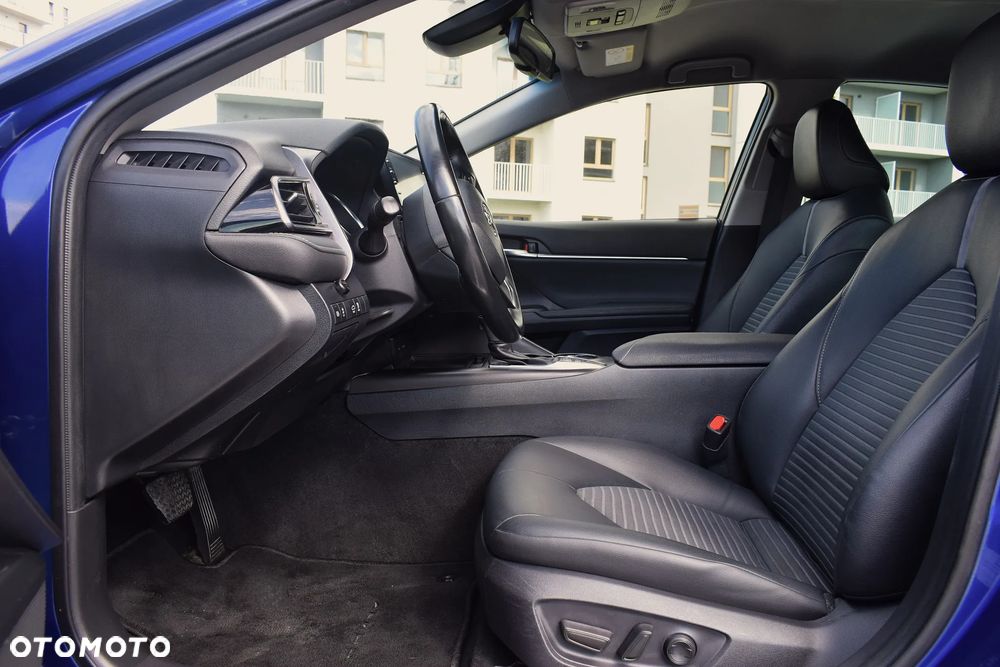 Toyota Camry 2.5 Hybrid Prestige CVT - 6