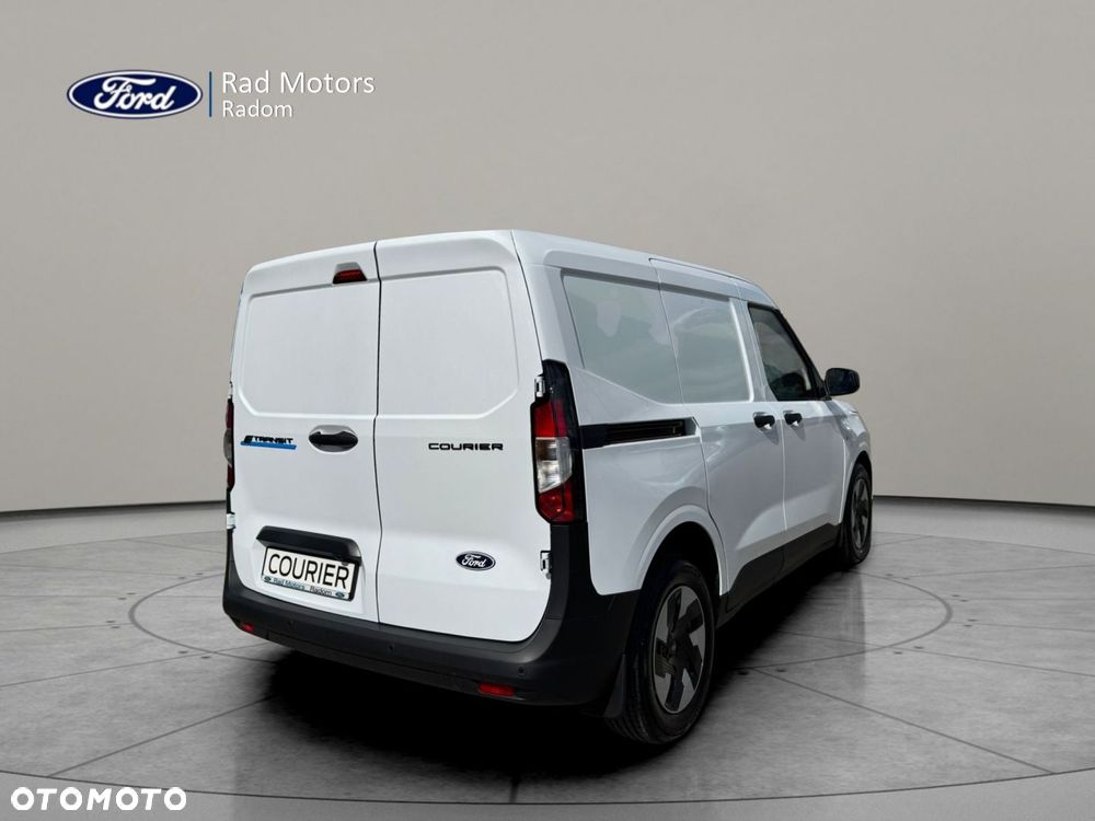 Ford Transit Courier - 5