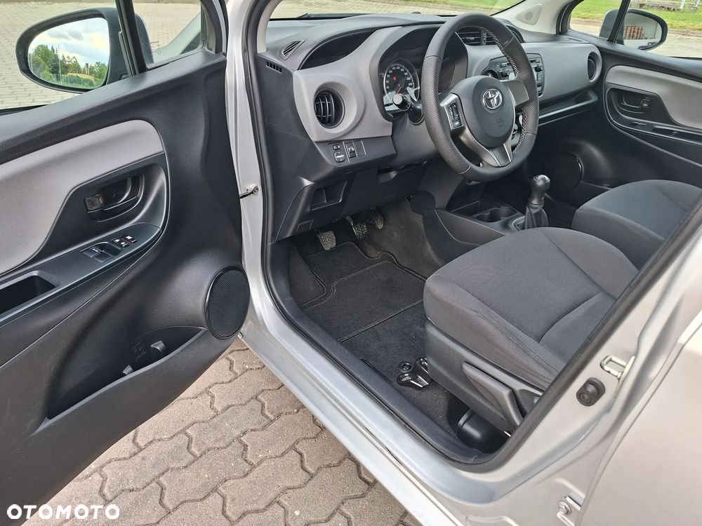 Toyota Yaris - 11