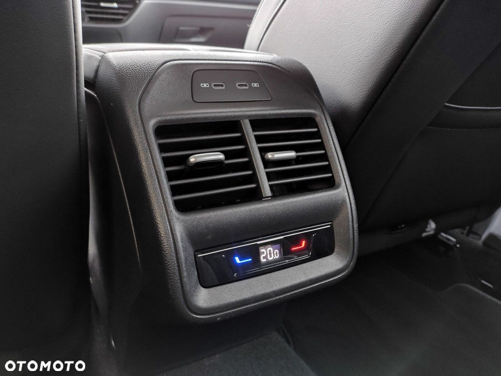 Volkswagen Passat 1.5 TSI EVO Business DSG - 27