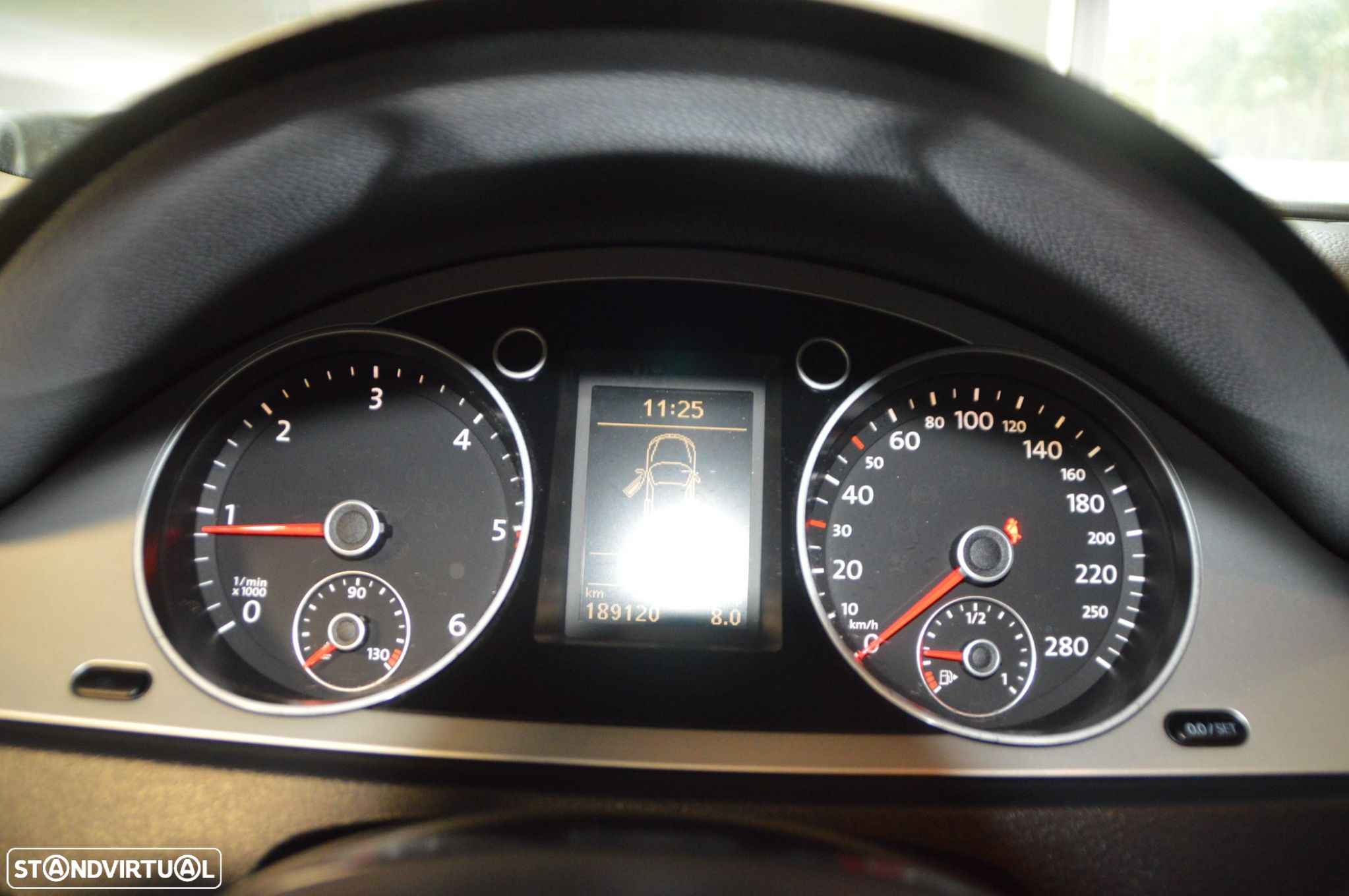 VW Passat CC 2.0 TDi BlueMotion - 28