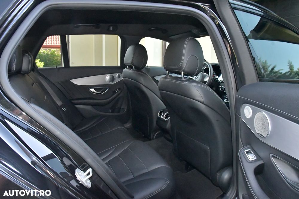 Mercedes-Benz C 220 d 4Matic T 7G-TRONIC AMG Line - 28