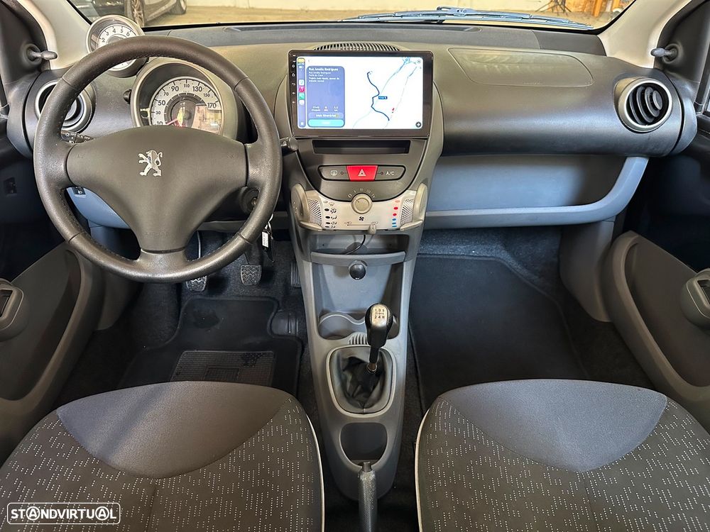 Peugeot 107 1.0 Urban - 4