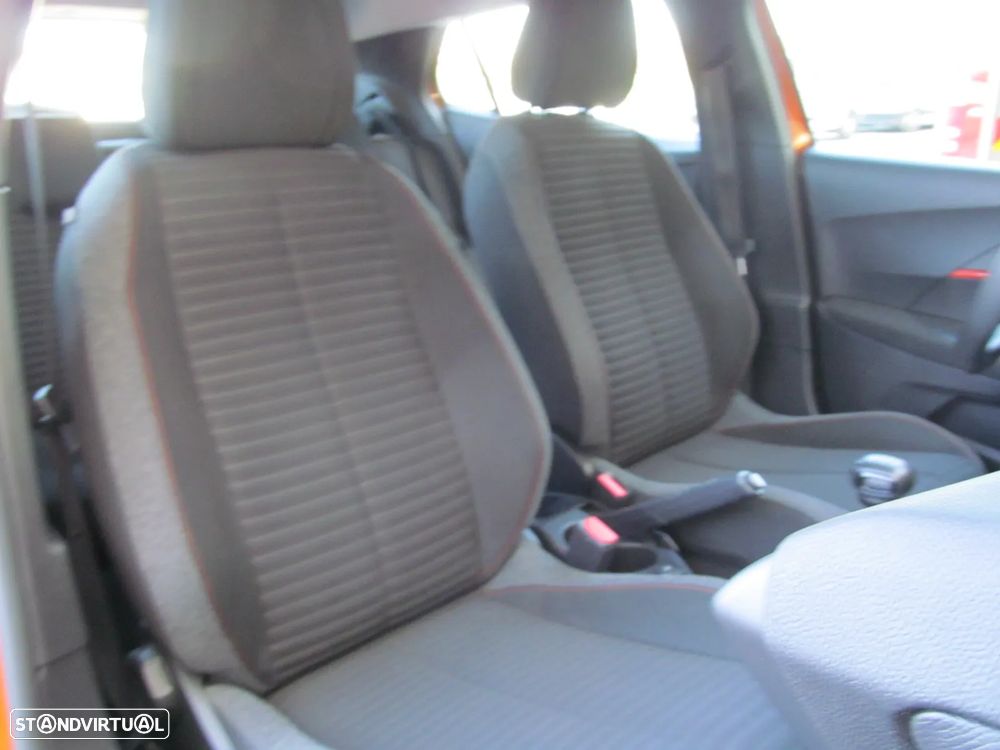 Peugeot 2008 1.2 PureTech Active Pack - 7