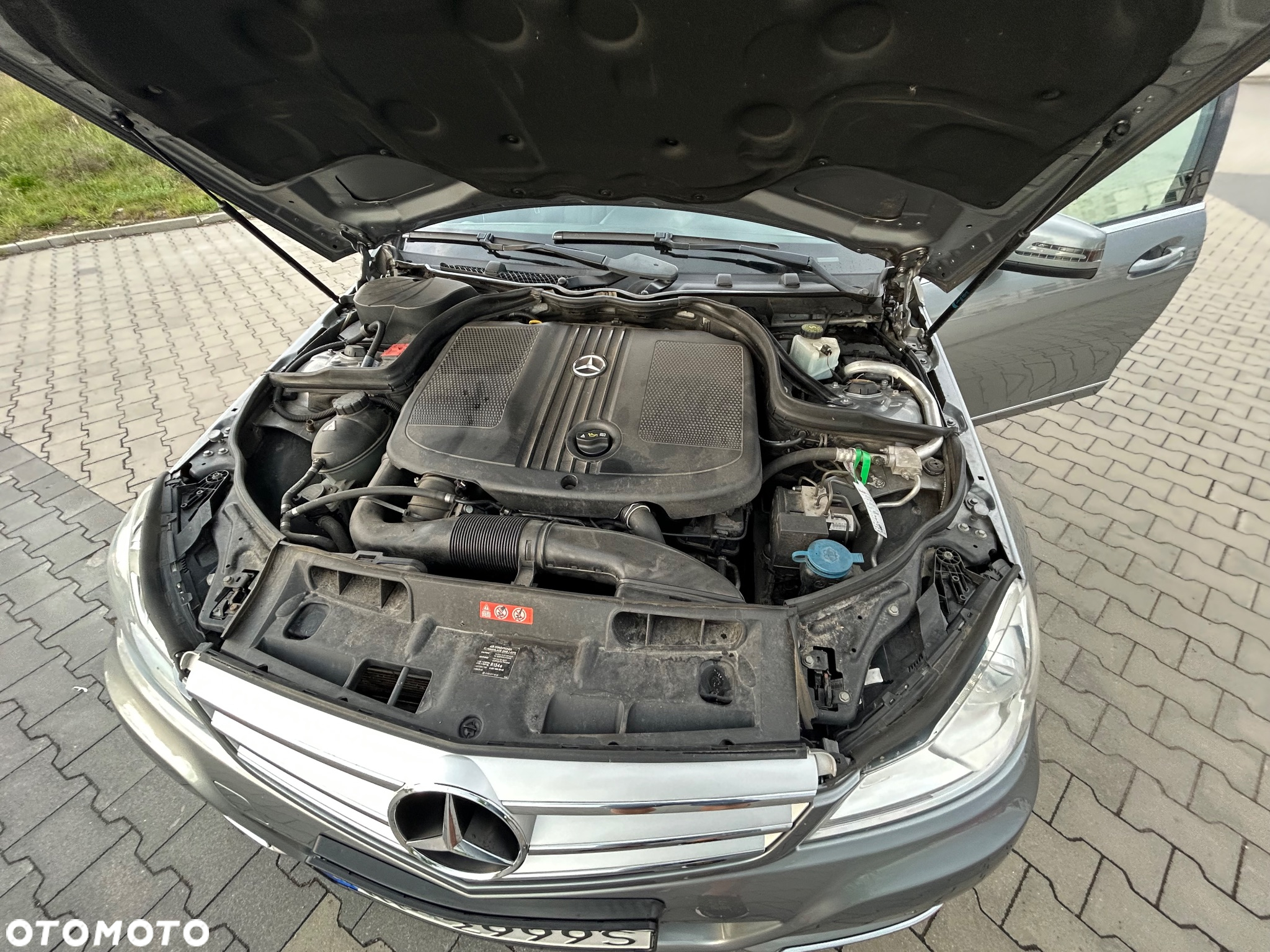 Mercedes-Benz Klasa C 180 CDI 7G-TRONIC Edition - 18