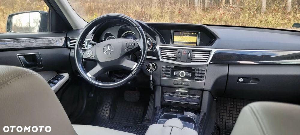 Mercedes-Benz Klasa E 220 CDI BlueEff Avantgarde - 7