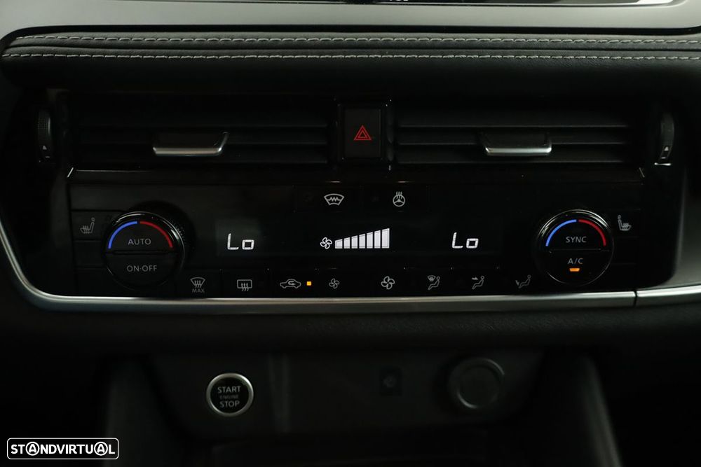 Nissan Qashqai 1.3 DIG-T N-Connecta LED Xtronic - 13
