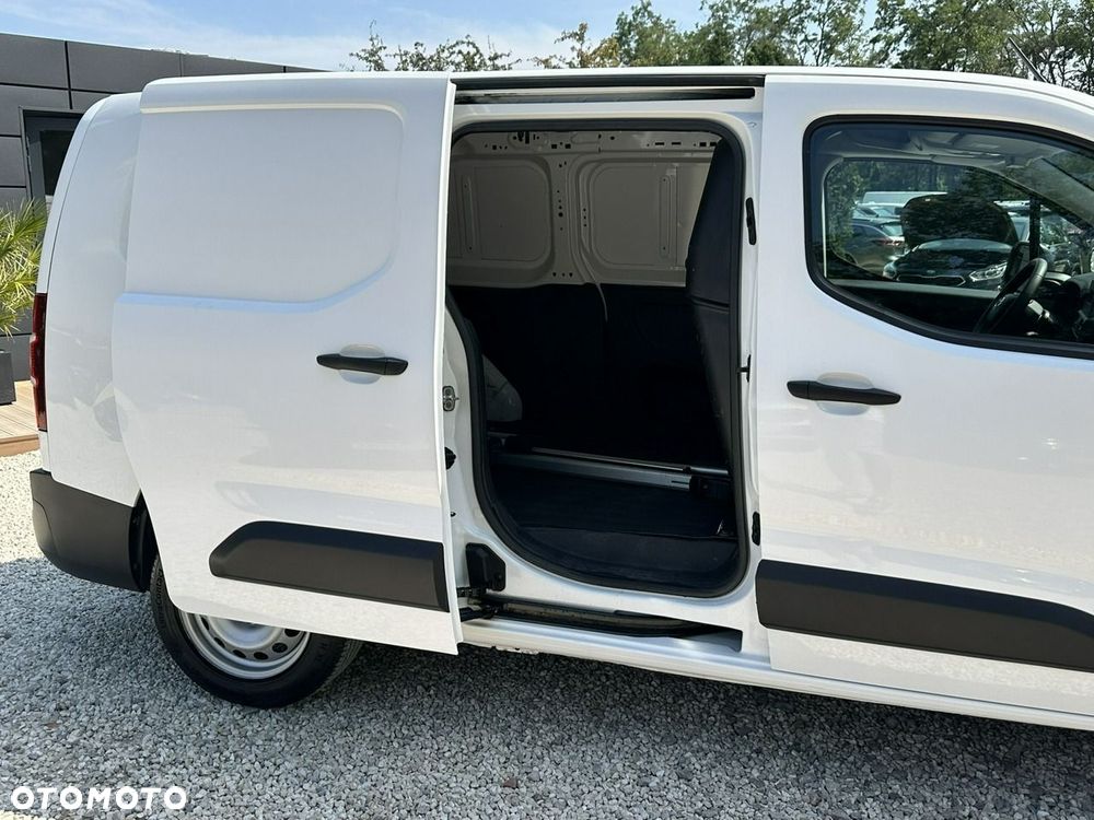 Toyota Proace City - 10