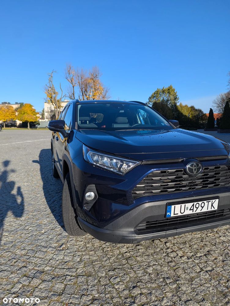 Toyota RAV4 - 18