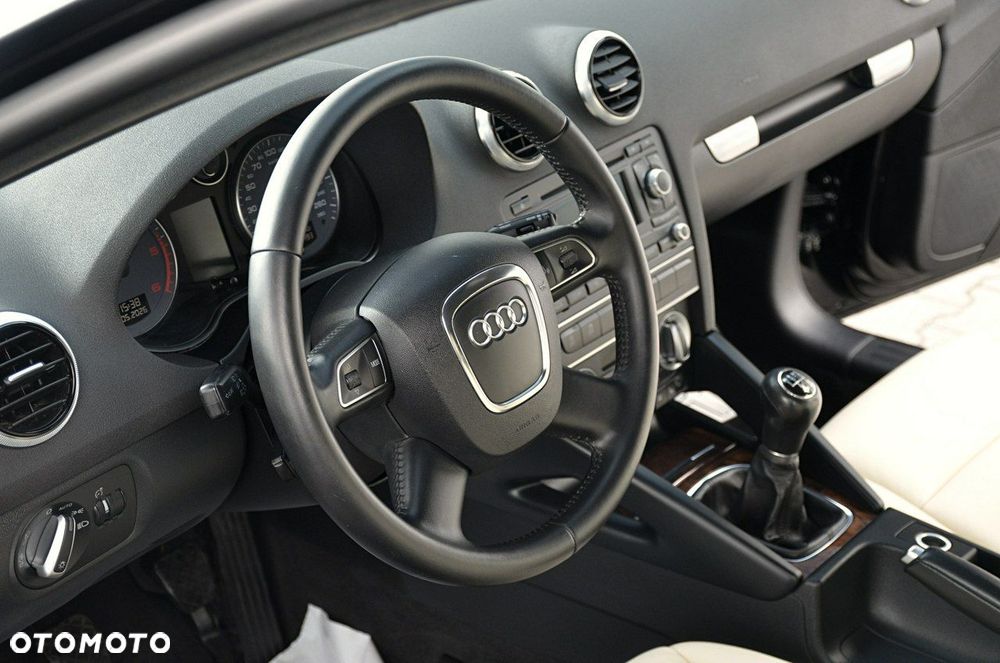 Audi A3 Sportback - 14