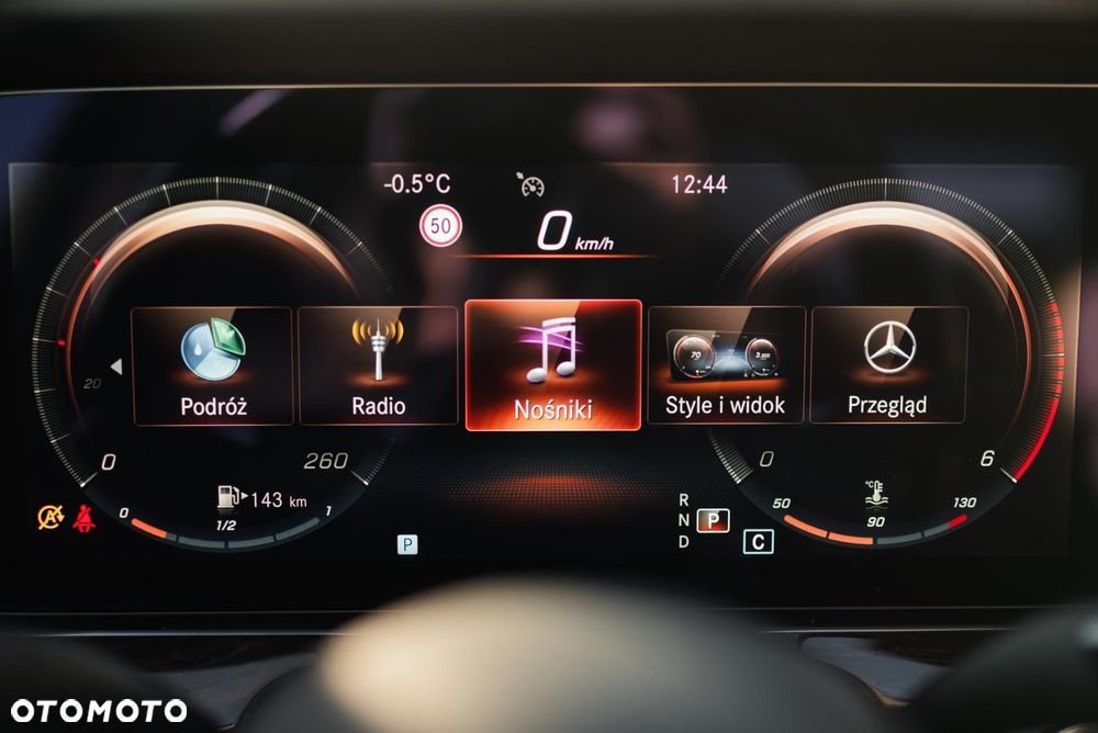 Mercedes-Benz Klasa E - 36