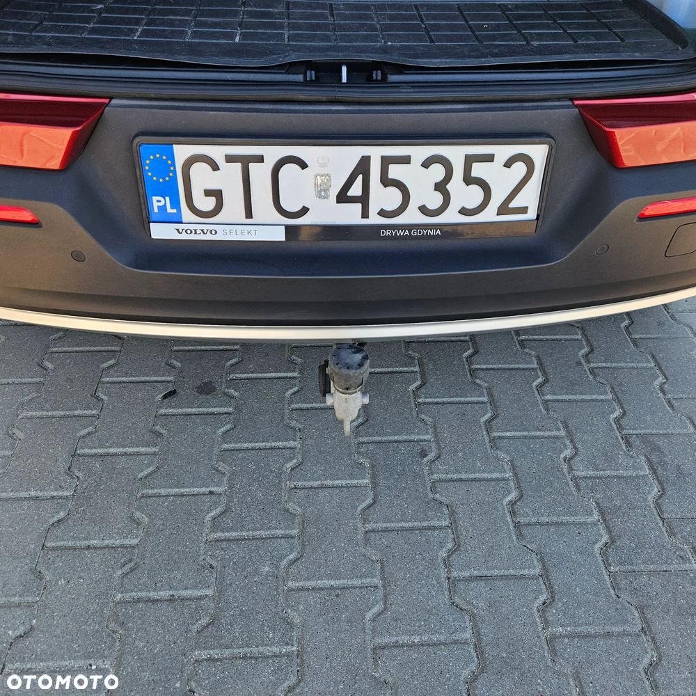 Volvo XC 40 T3 Momentum Pro - 22