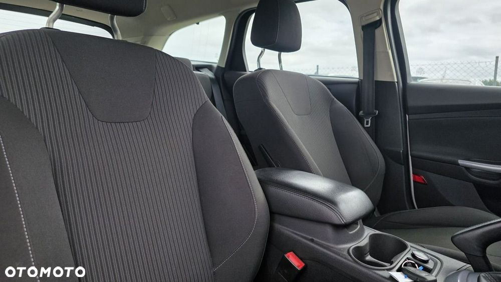 Ford Focus - 17