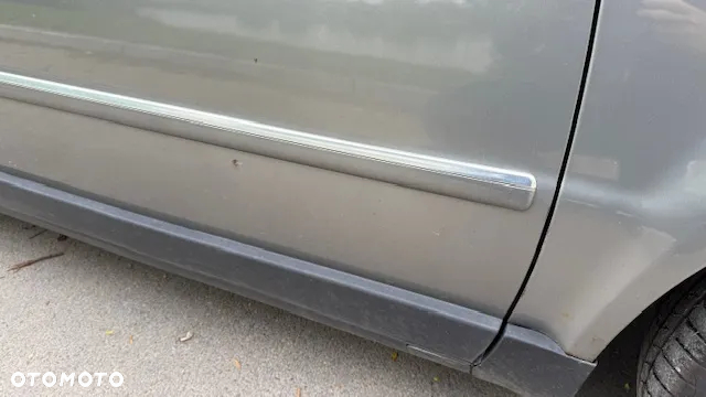 Volkswagen Passat - 4