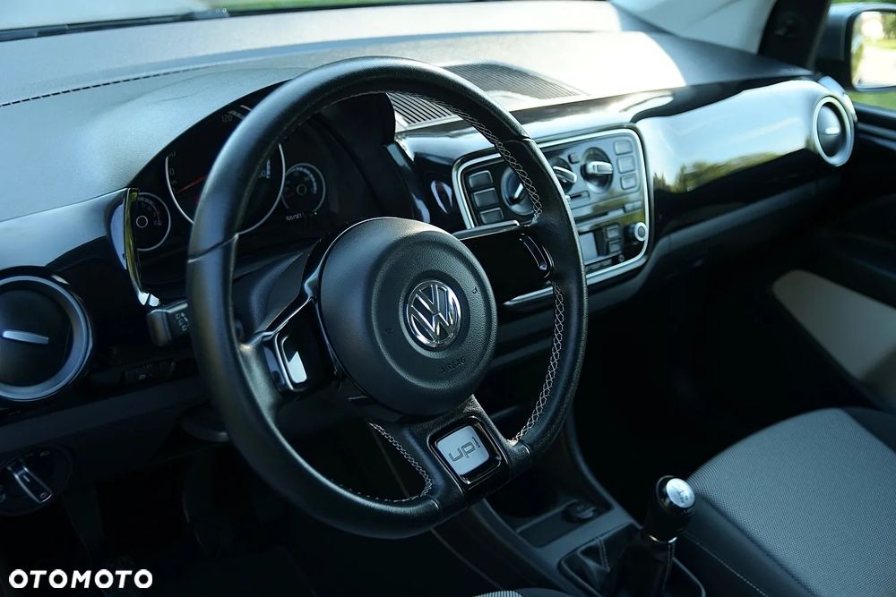 Volkswagen up! - 30