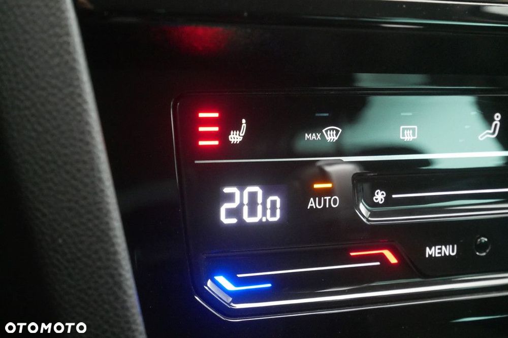 Volkswagen Passat - 23