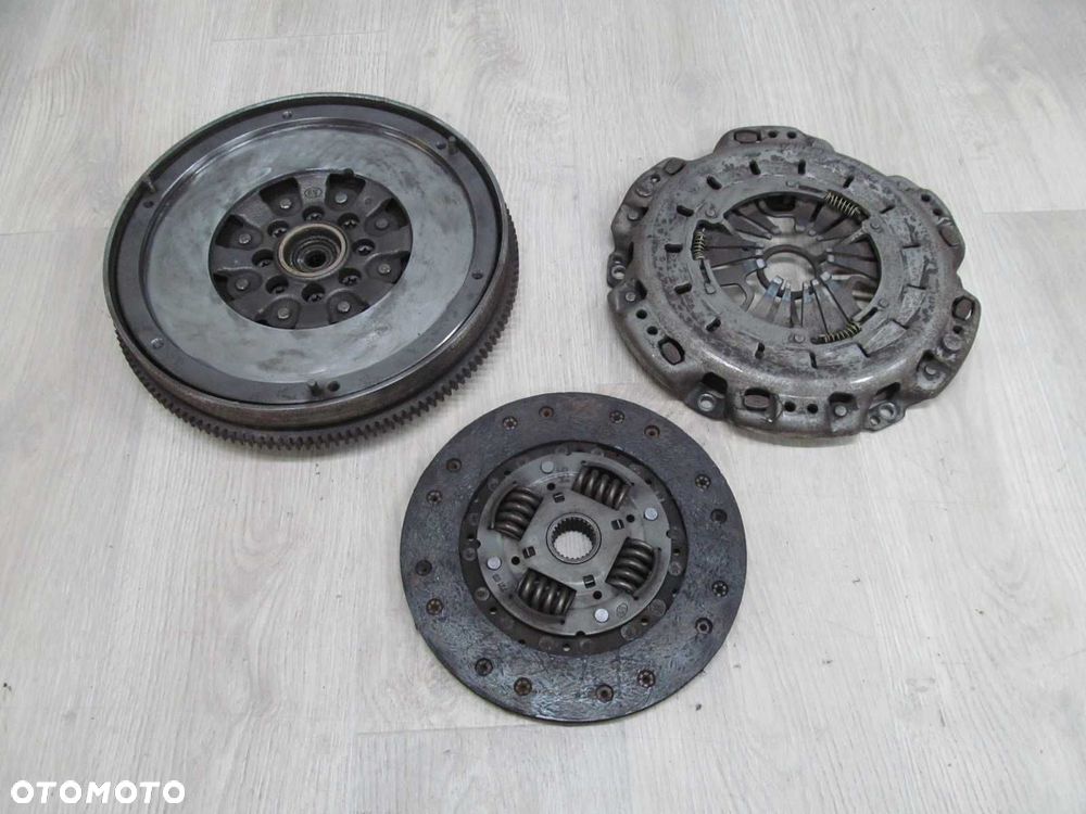 MERCEDES VITO VIANO 639 2.2 CDI 04-14 SPRZEGLO DWUMAS KOLO DWUMASOWE TARCZA 9MM - 1