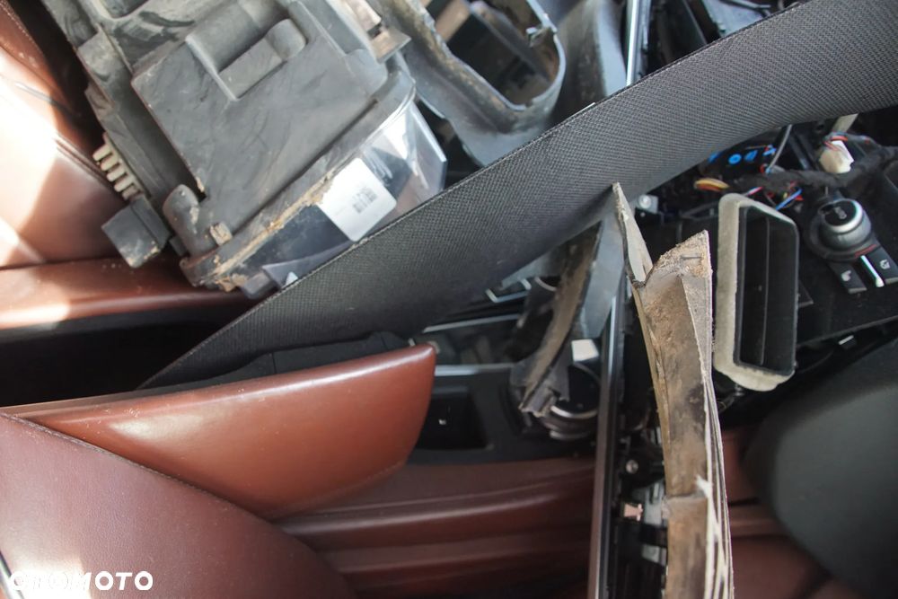 Auto na części - BMW X6 F16 3.0 D 258 KM N57D30 GA8HP75Z 416 2015R Silnik Skrzynia Drzwi Błotnik Zderzak Klapa Lampa Klamka Szyba Lusterko Deska Kokpit Sterownik Moduł Czujnik Licznik Wyświetlacz Panel Kierownica - 15