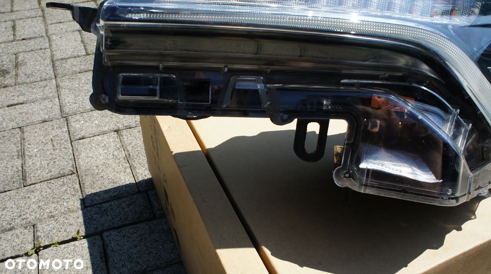 PRZEDNIA LEWA LAMPA TOYOTA C-HR C HR CHR FULL LED - 7