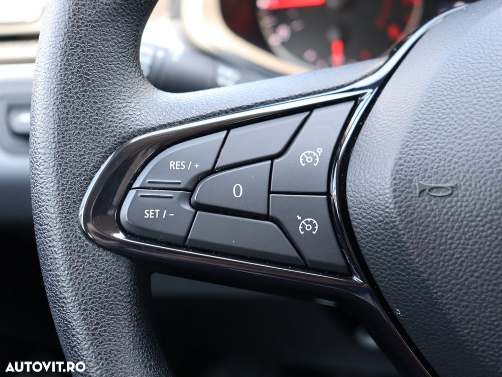 Renault Clio - 18