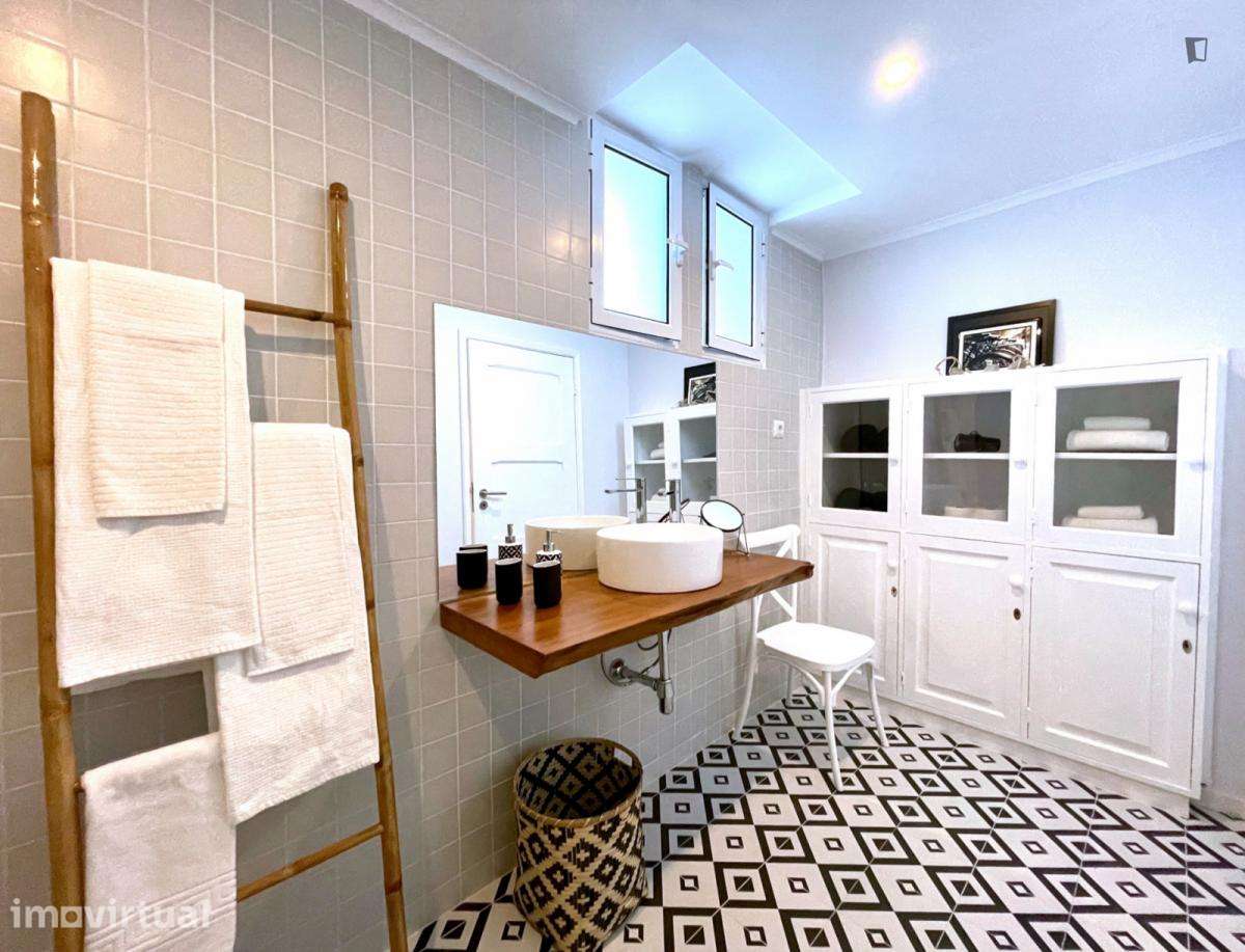 Apartamento com 2 quartos - localizado em Ponta delgada - Grande imagem: 2/30