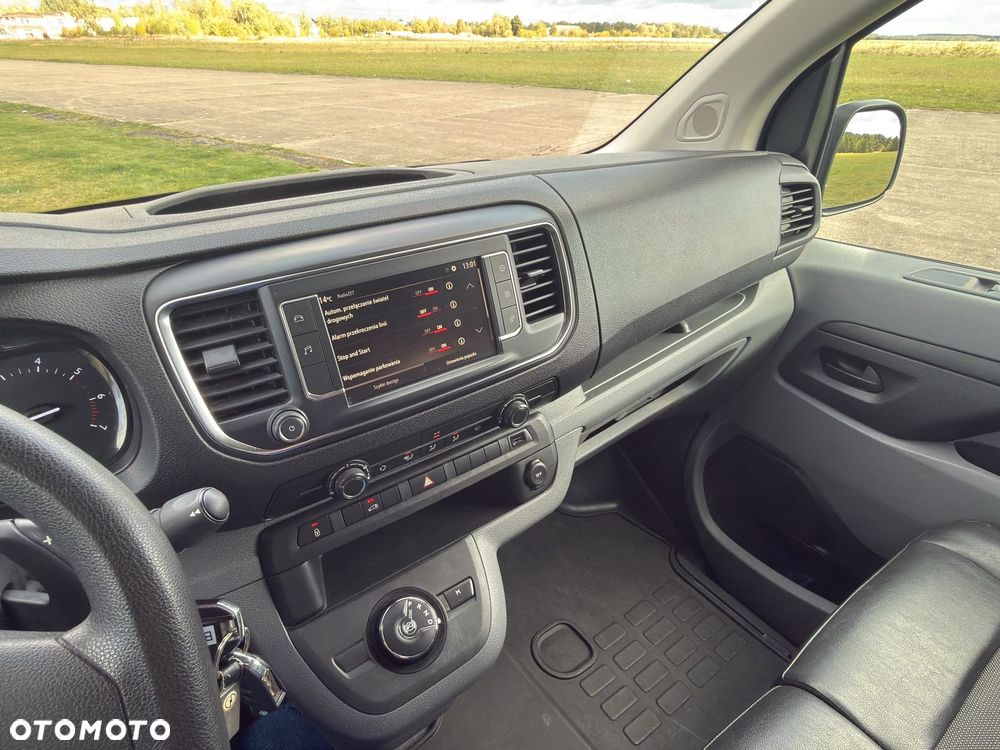 Opel Vivaro - 19