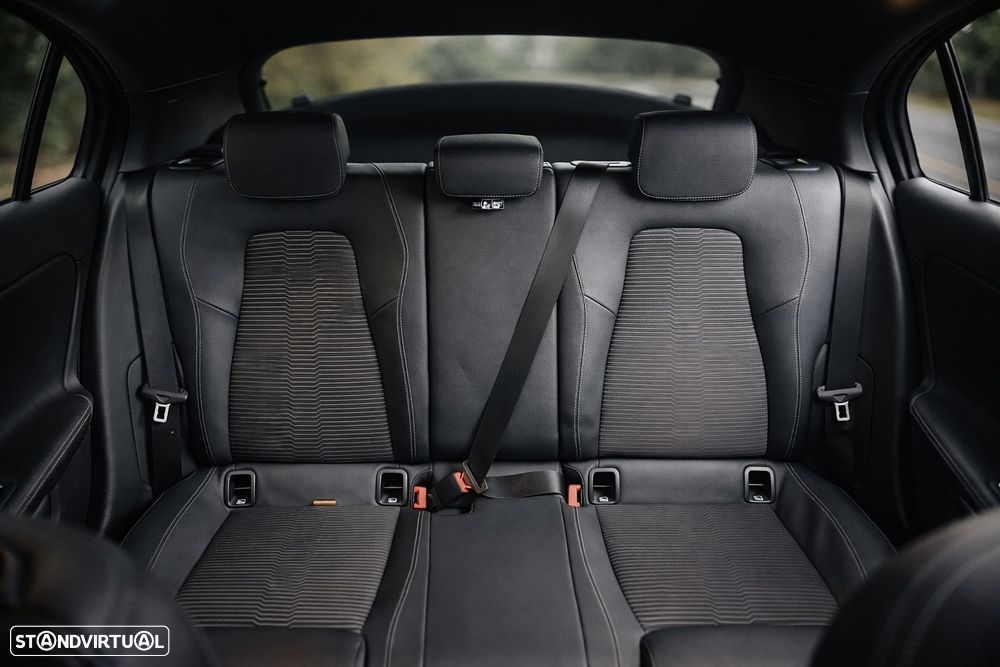 Mercedes-Benz A 250 e 8G-DCT - 19