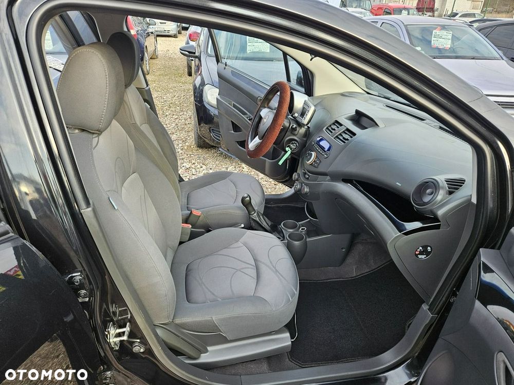 Chevrolet Spark - 10