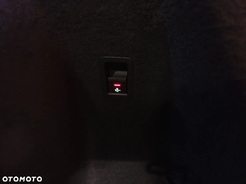 Audi Q3 Sportback 35 TDI S-Line S tronic - 34