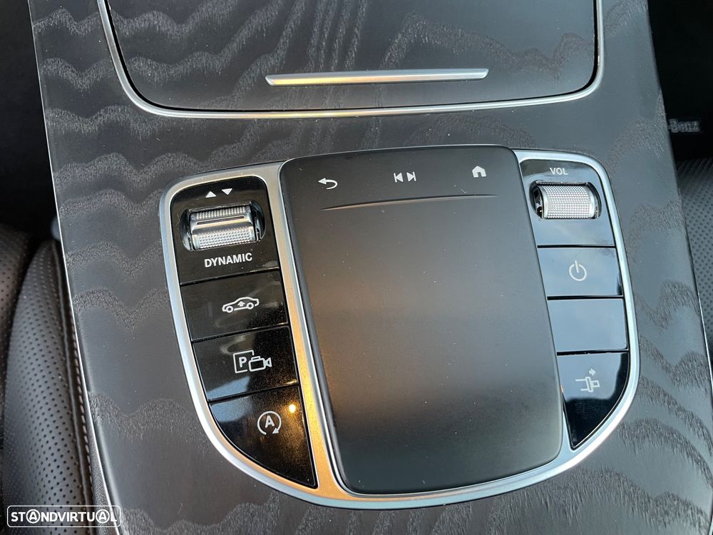 Mercedes-Benz E 220 d AMG Line - 12