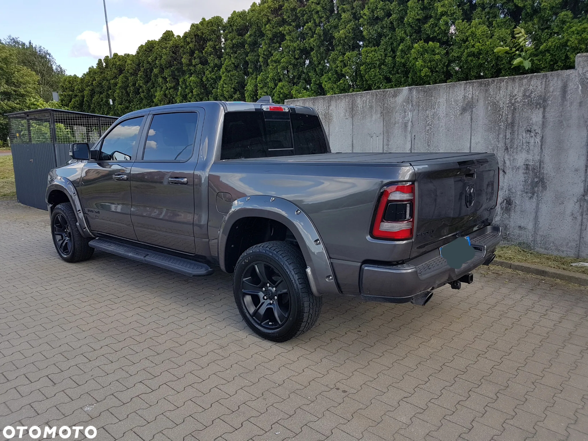 Dodge RAM 1500 5.7 4x4 - 7