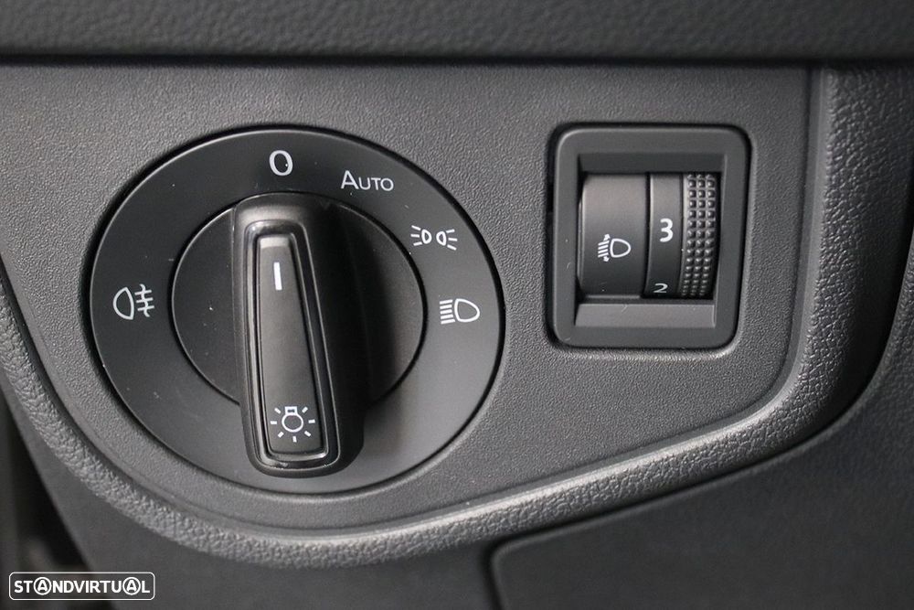 VW Taigo 1.0 TSI Urban DSG - 19