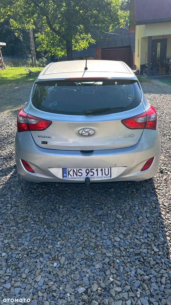 Hyundai i30 blue 1.6 CRDi Classic - 5