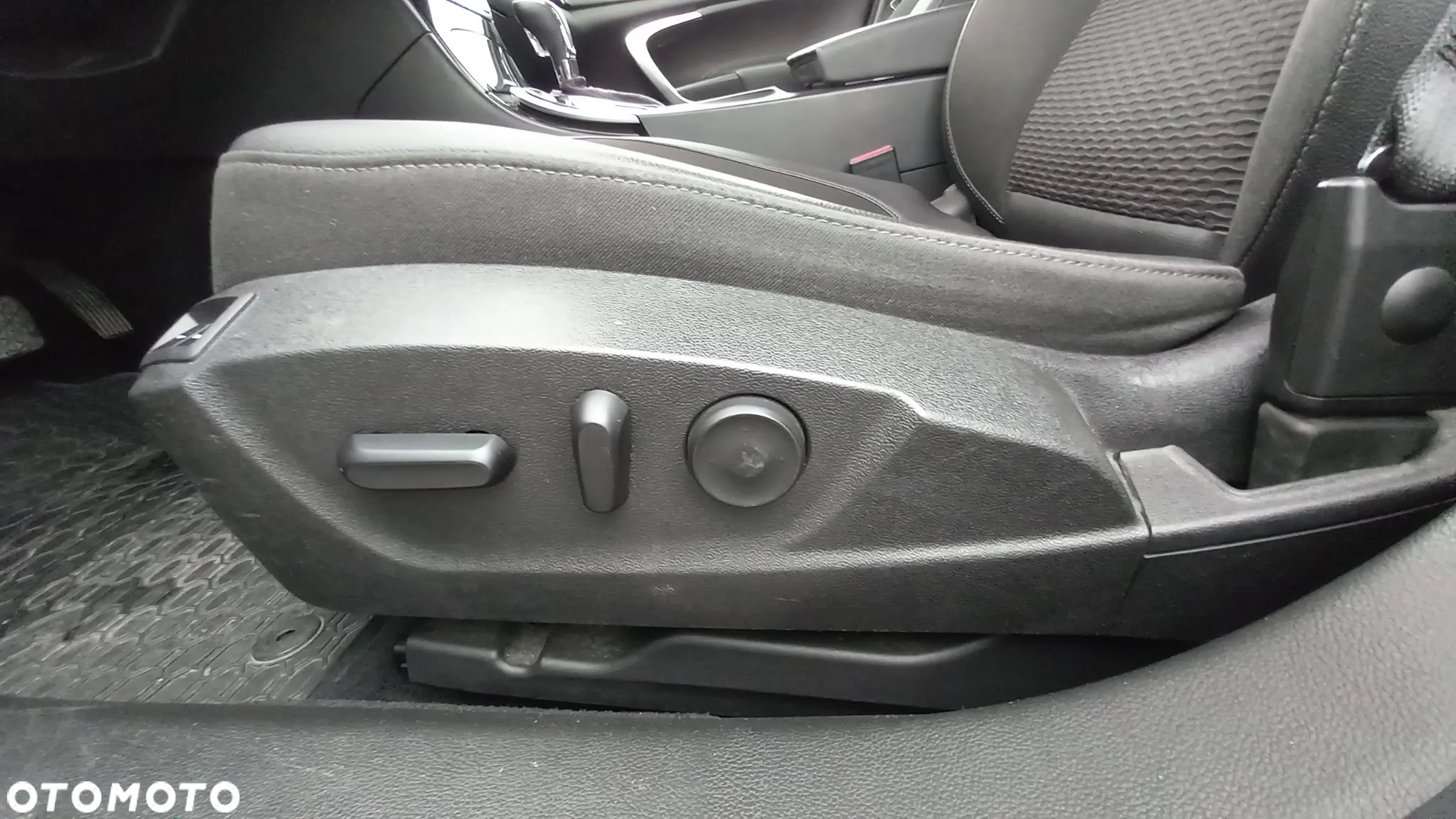 Opel Insignia - 26