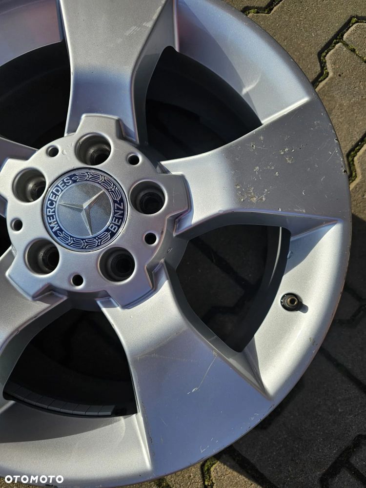 (F99) Mercedes-Benz OE C-Klasa GLK W204 / A2044013102 / 8Jx17 ET57 5x112 - 6