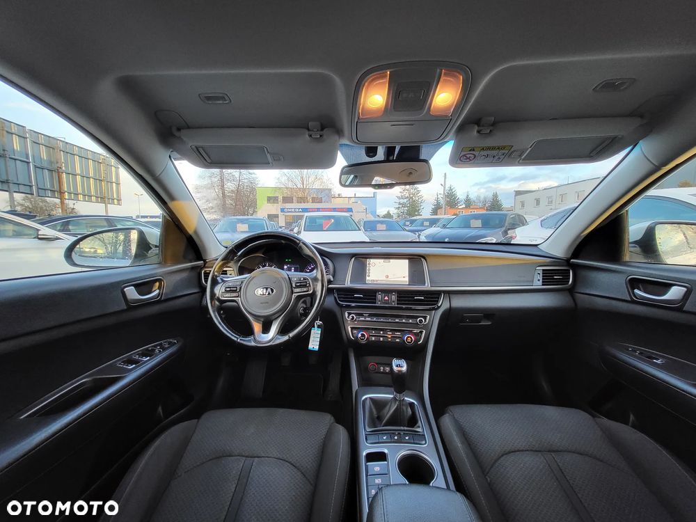 Kia Optima - 8